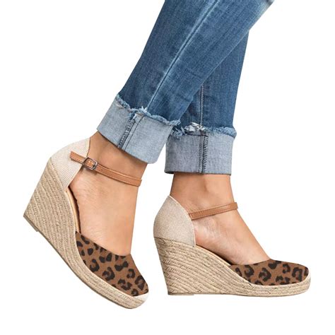 earth women's wedge shoes.